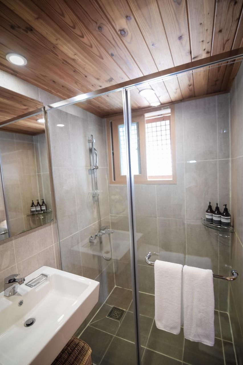 Cheong Yeon Jae Hanok Hotel Seoul Exteriör bild