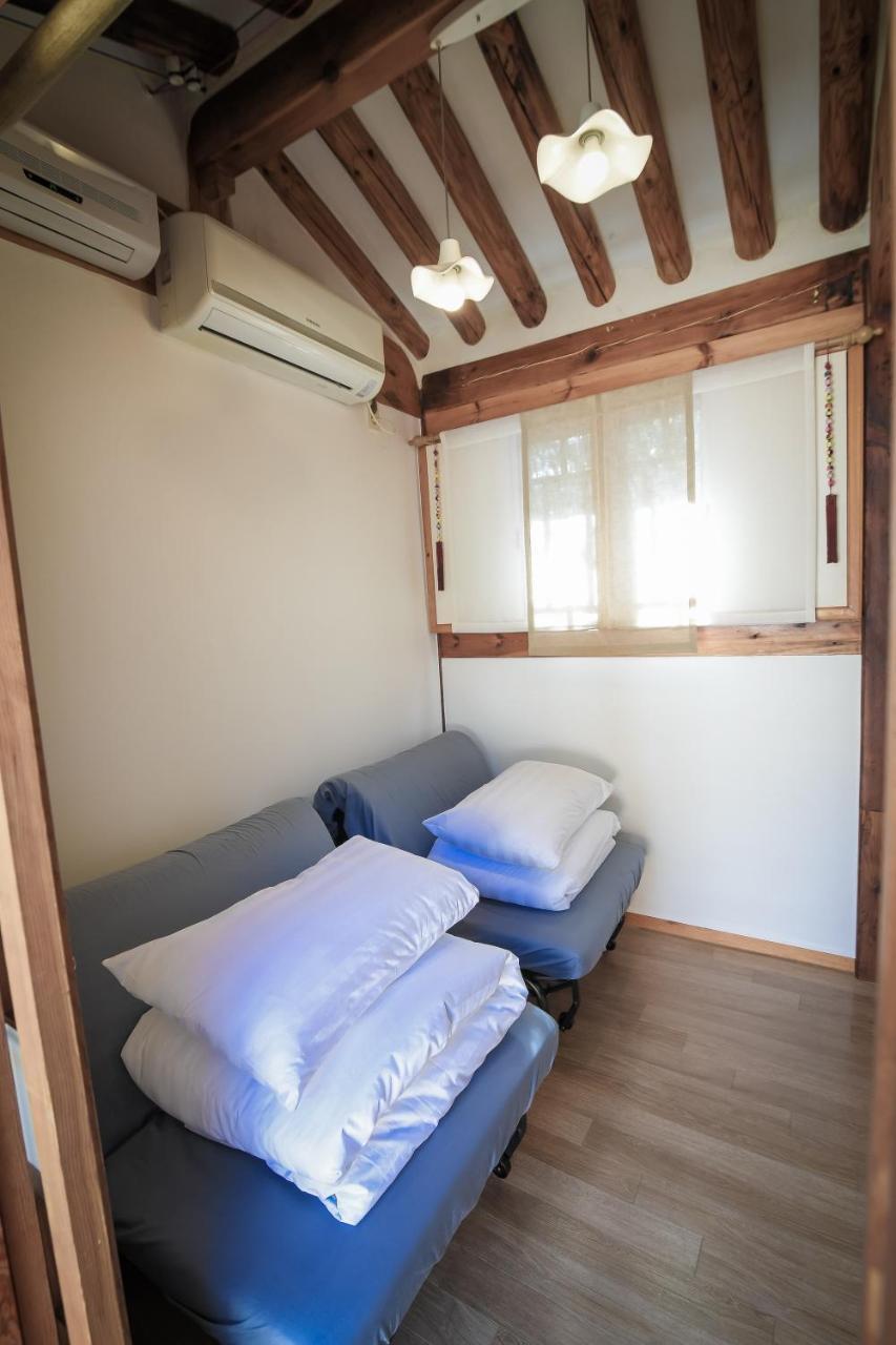 Cheong Yeon Jae Hanok Hotel Seoul Exteriör bild