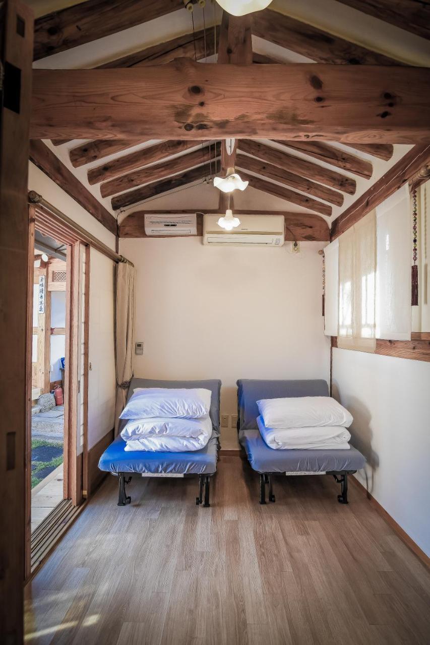 Cheong Yeon Jae Hanok Hotel Seoul Exteriör bild